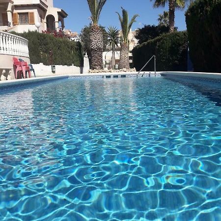 Residencia Alhambra Los Cisnes Torrevieja Exteriör bild