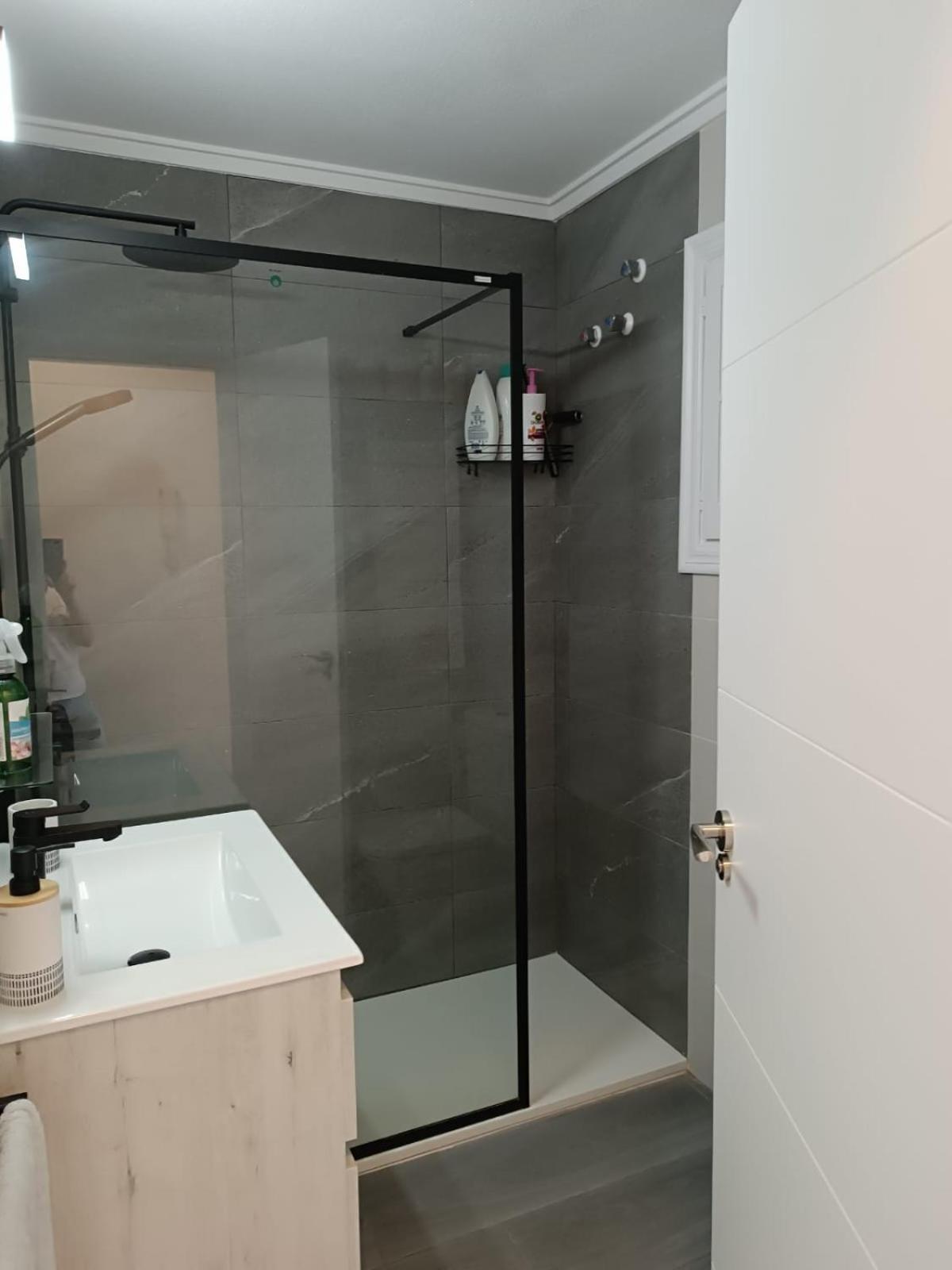 Residencia Alhambra Los Cisnes Torrevieja Exteriör bild